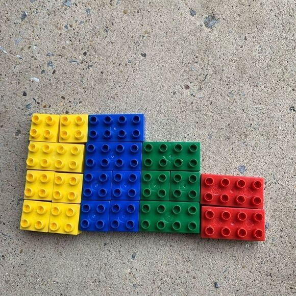 19 Big Mega Bloks Fit Lego Duplo - Picture 1 of 3